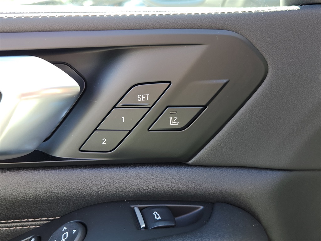 2026 Bmw X5 xDrive50e photo 16