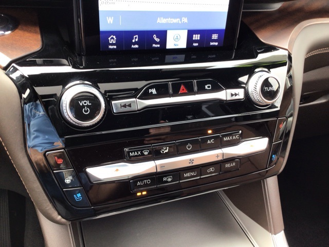 2022 Ford Explorer King Ranch photo 18