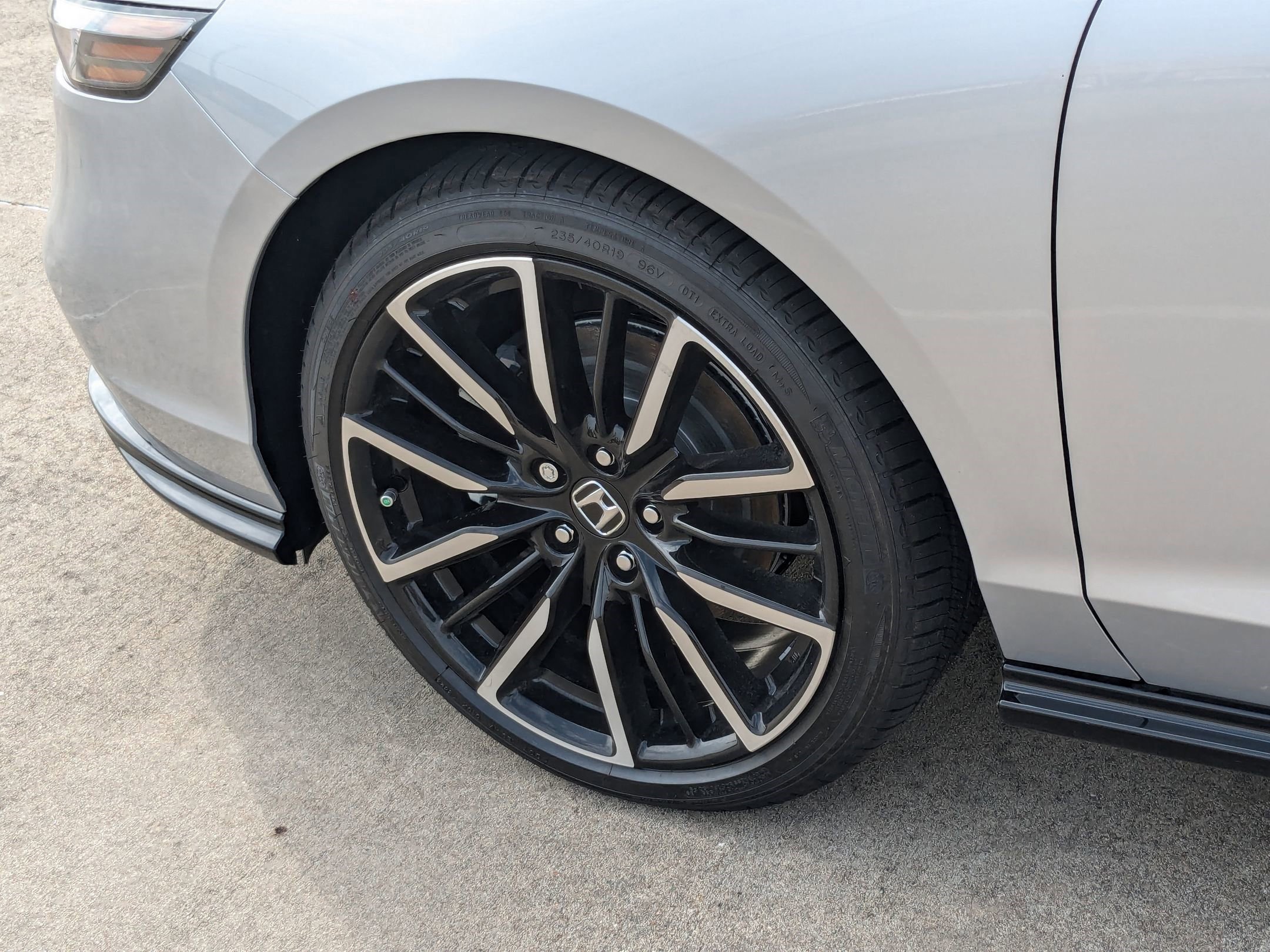 2025 Honda Accord Hybrid Touring photo 8