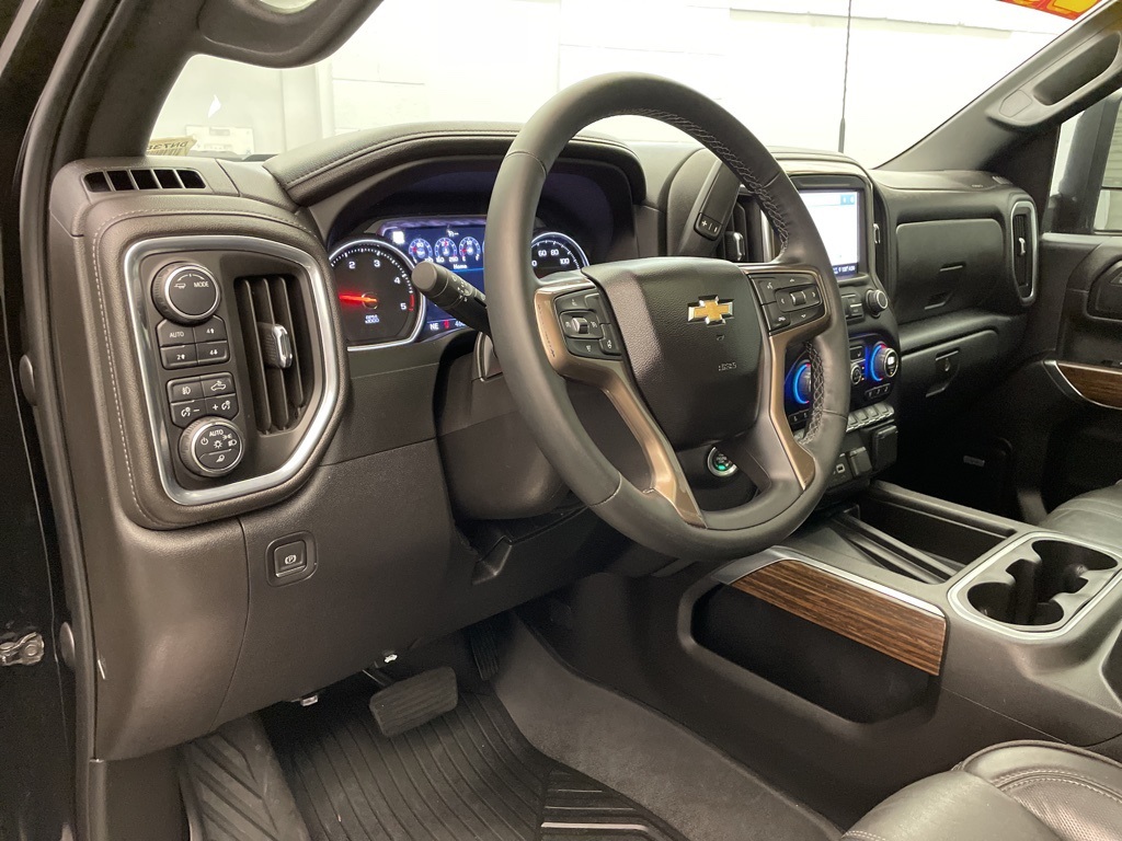 2023 Chevrolet Silverado 2500HD High Country photo 14