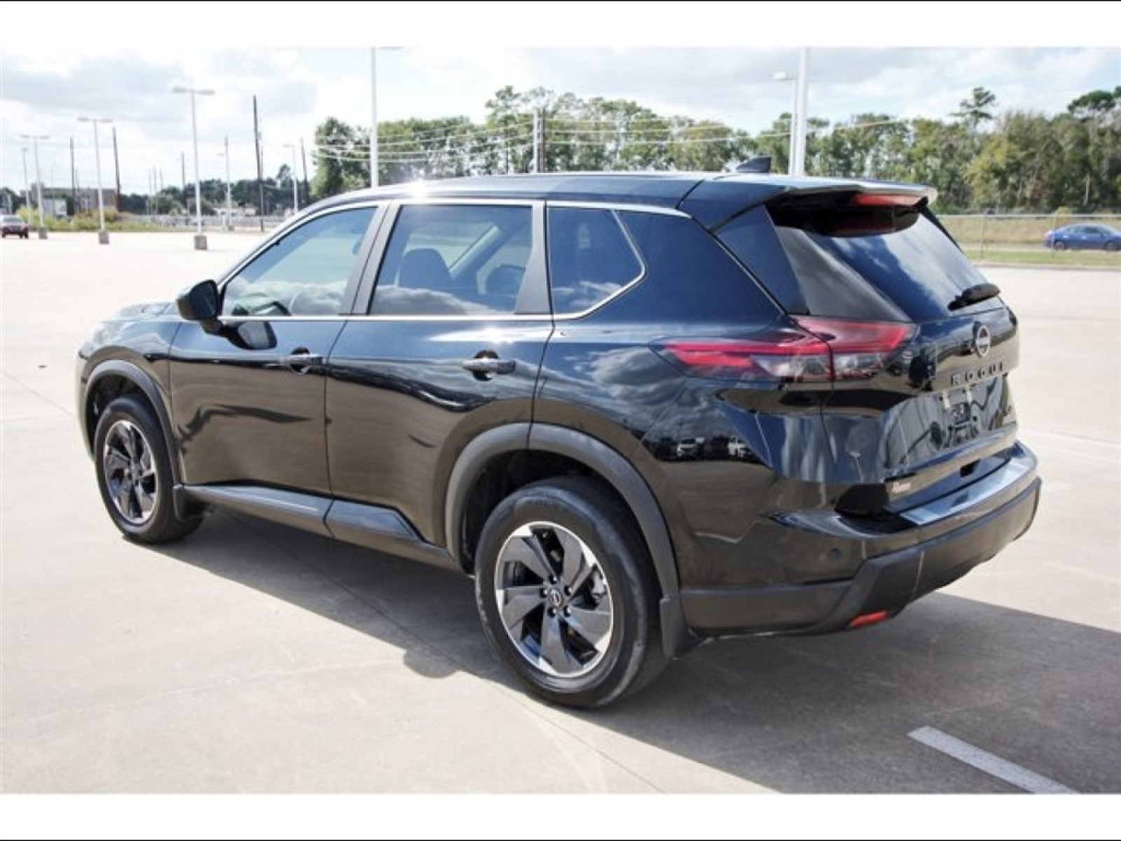 2024 Nissan Rogue SV Black at Robbins Nissan