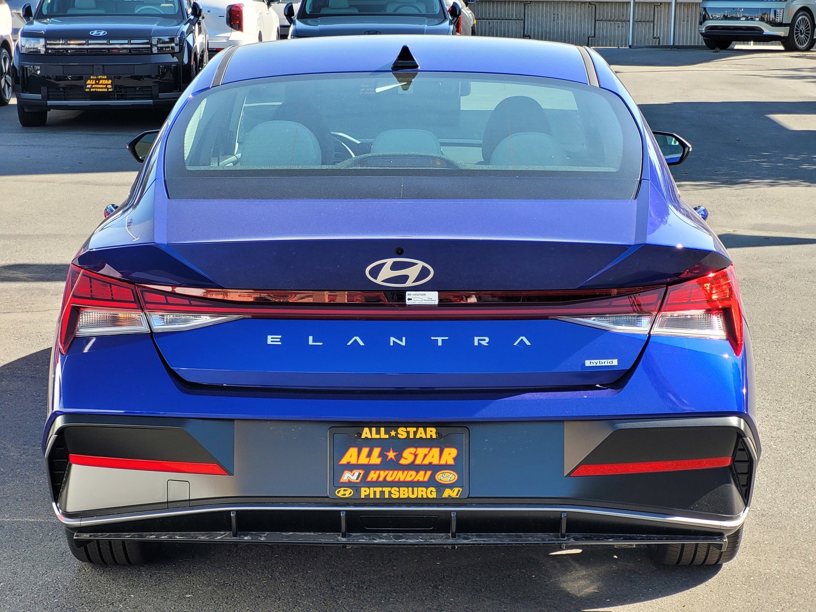 2025 Hyundai Elantra Hybrid Limited photo 4