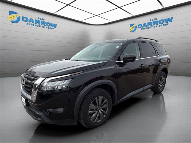 2023 Nissan Pathfinder SV's photo