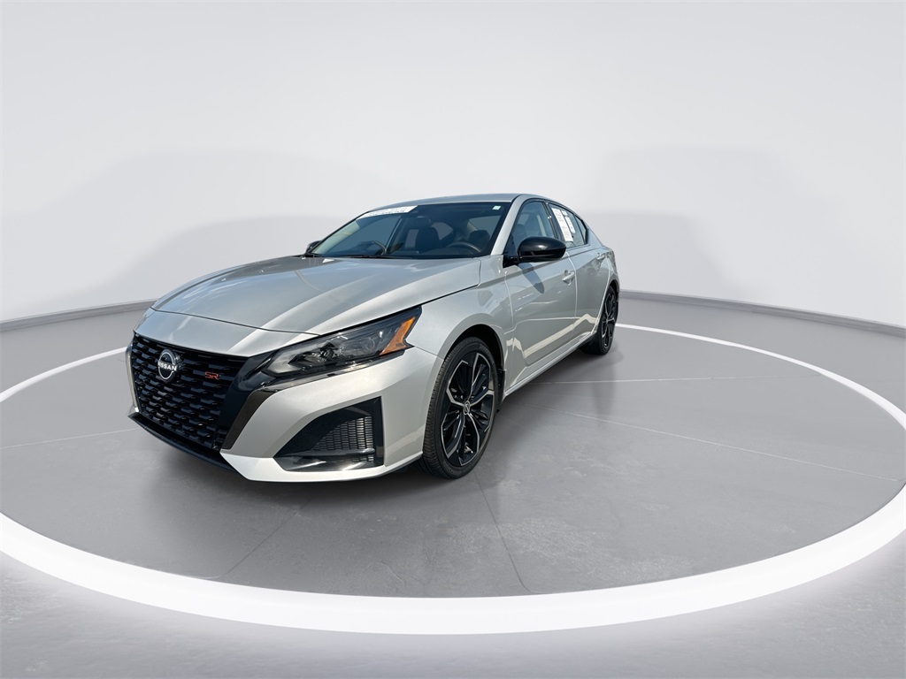 2024 Nissan Altima 2.5 SR photo 4