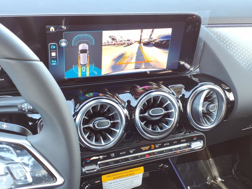 2026 Mercedes Benz GLA 250 photo 6