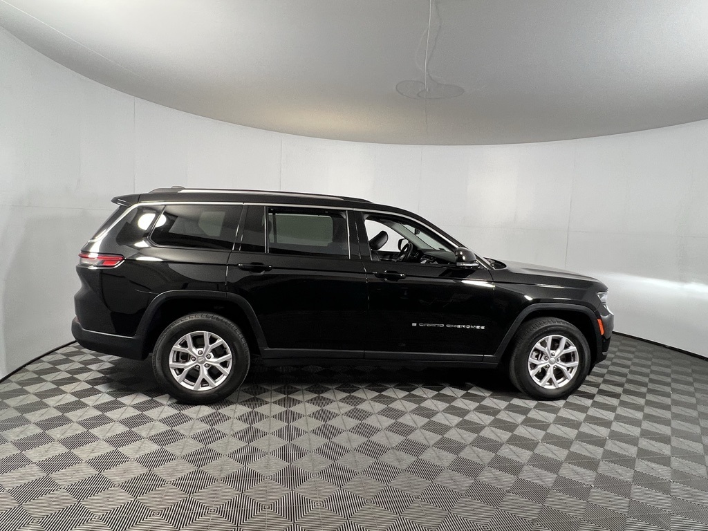 2022 Jeep Grand Cherokee Limited photo 3