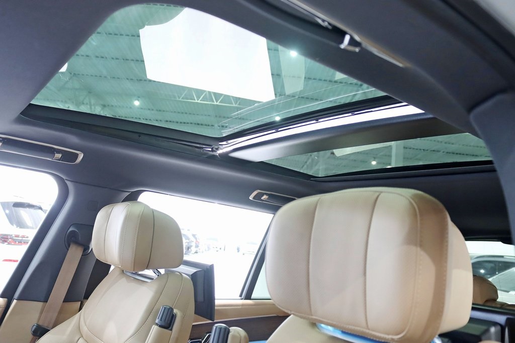 2024 Land Rover Range Rover Autobiography photo 31