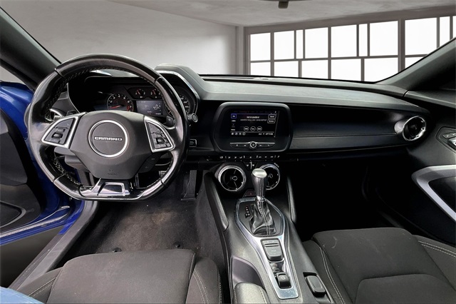 2020 Chevrolet Camaro 1LT photo 17