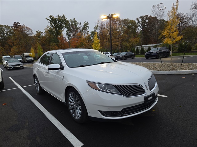 2014 Lincoln MKS Base