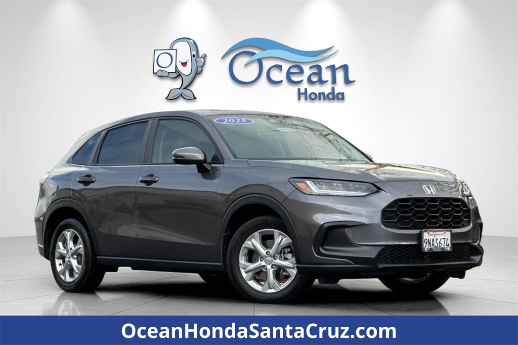 2025 Honda HR-V LX's photo