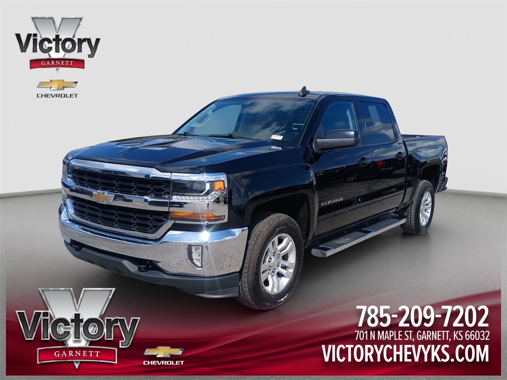 Used 2018 Chevrolet Silverado 1500 LT with VIN 3GCUKREC3JG498517 for sale in Kansas City