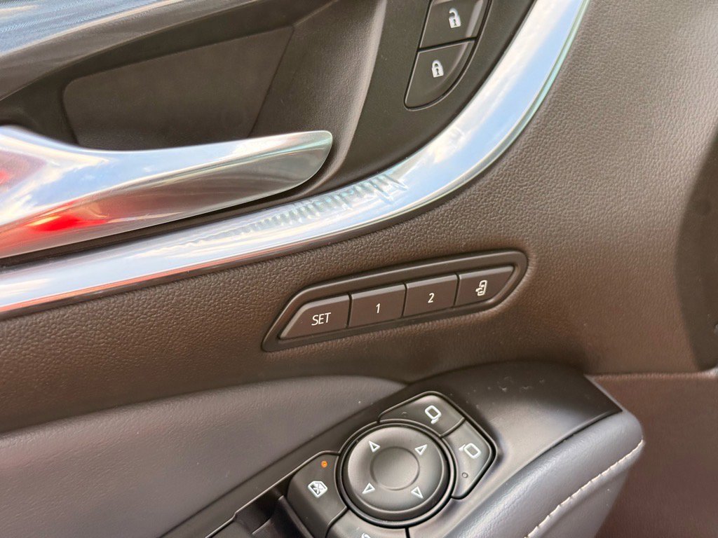 2024 Buick Enclave Premium photo 12