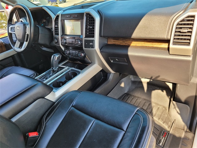 2019 Ford F-150 Lariat photo 17