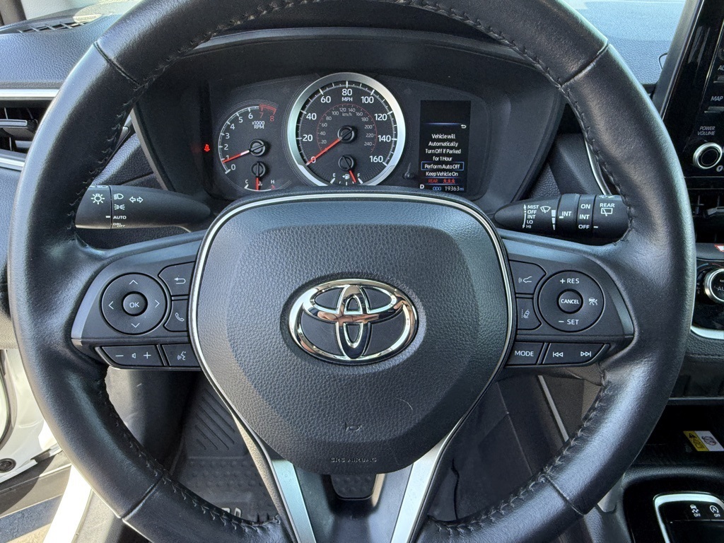 2022 Toyota Corolla Cross LE photo 21