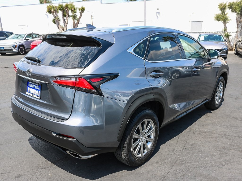 2016 Lexus NX 200t Luxury photo 9