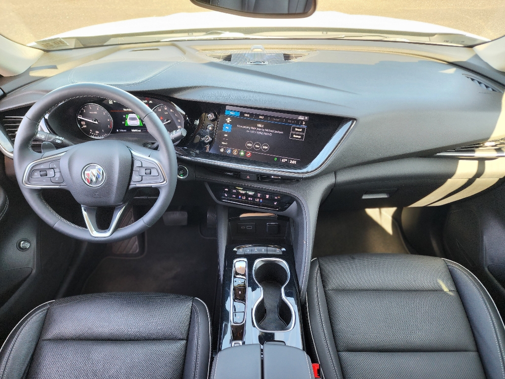 2021 Buick Envision Essence photo 2