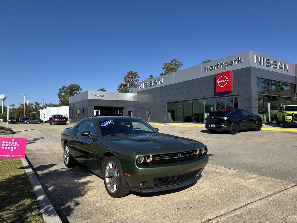 2021 Dodge Challenger SXT photo 3