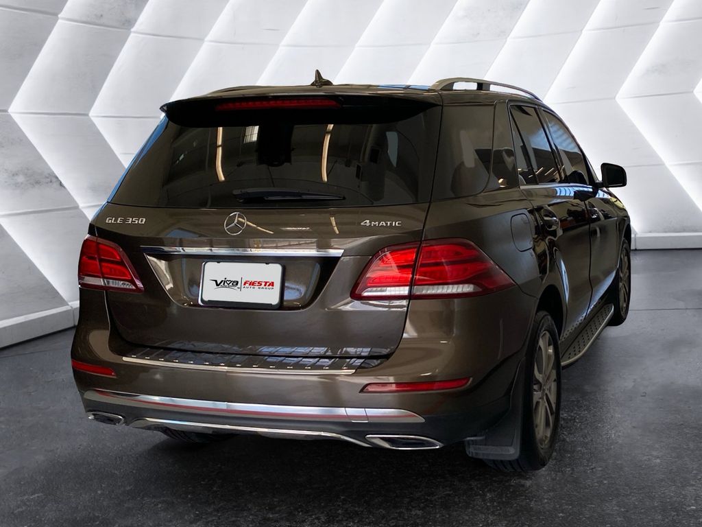 2017 Mercedes Benz GLE 350 4MATIC photo 4