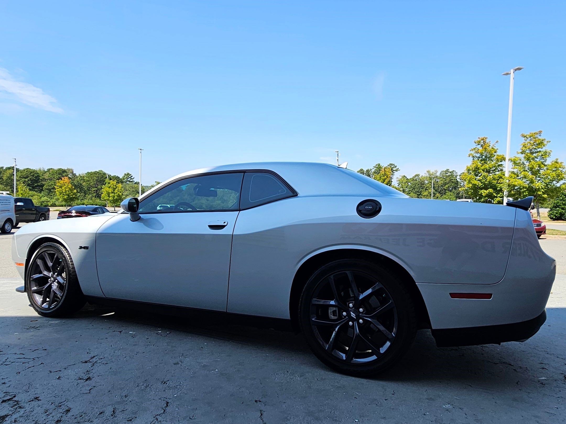 2023 Dodge Challenger R/T photo 5