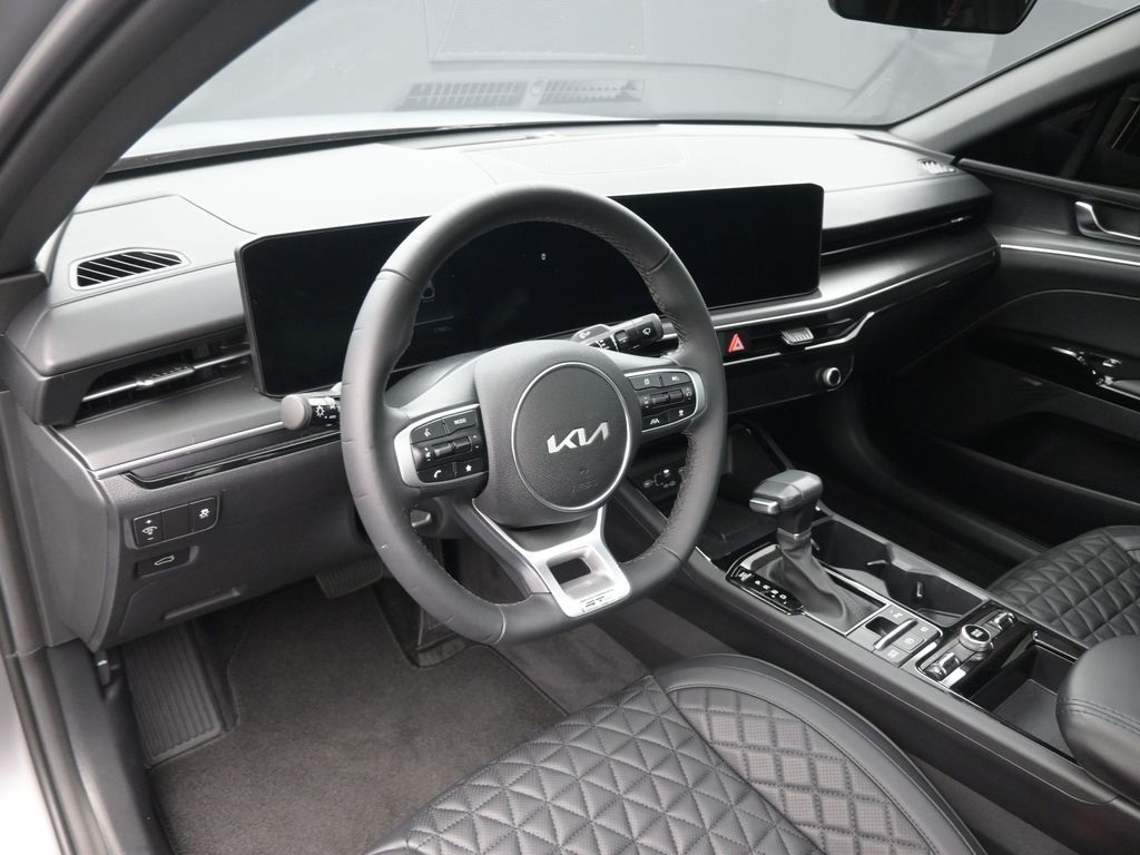 2025 Kia K5 GT-Line photo 18