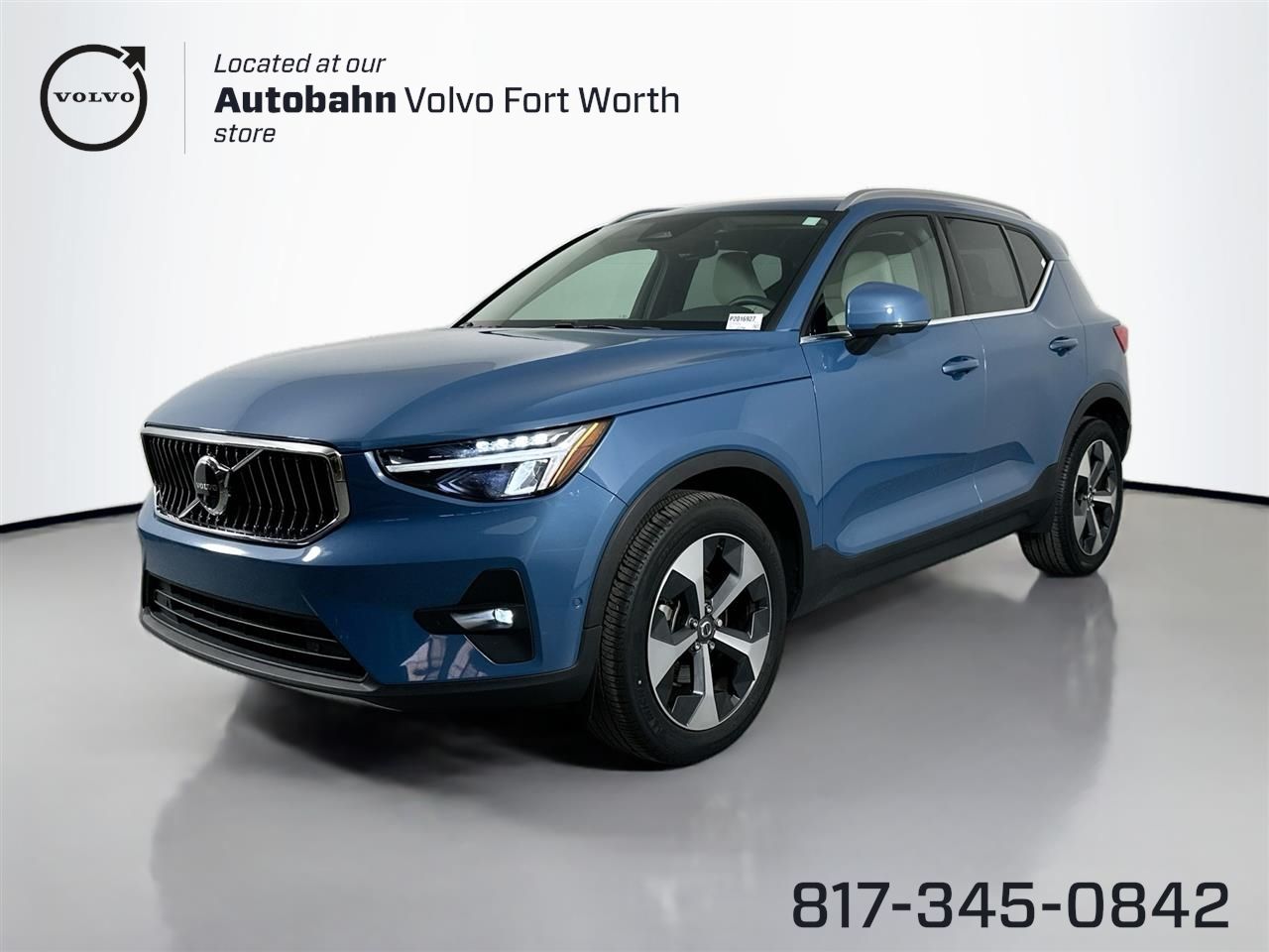2023 Volvo XC40 Plus