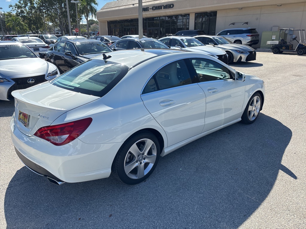 2016 Mercedes Benz CLA 250 4MATIC photo 4