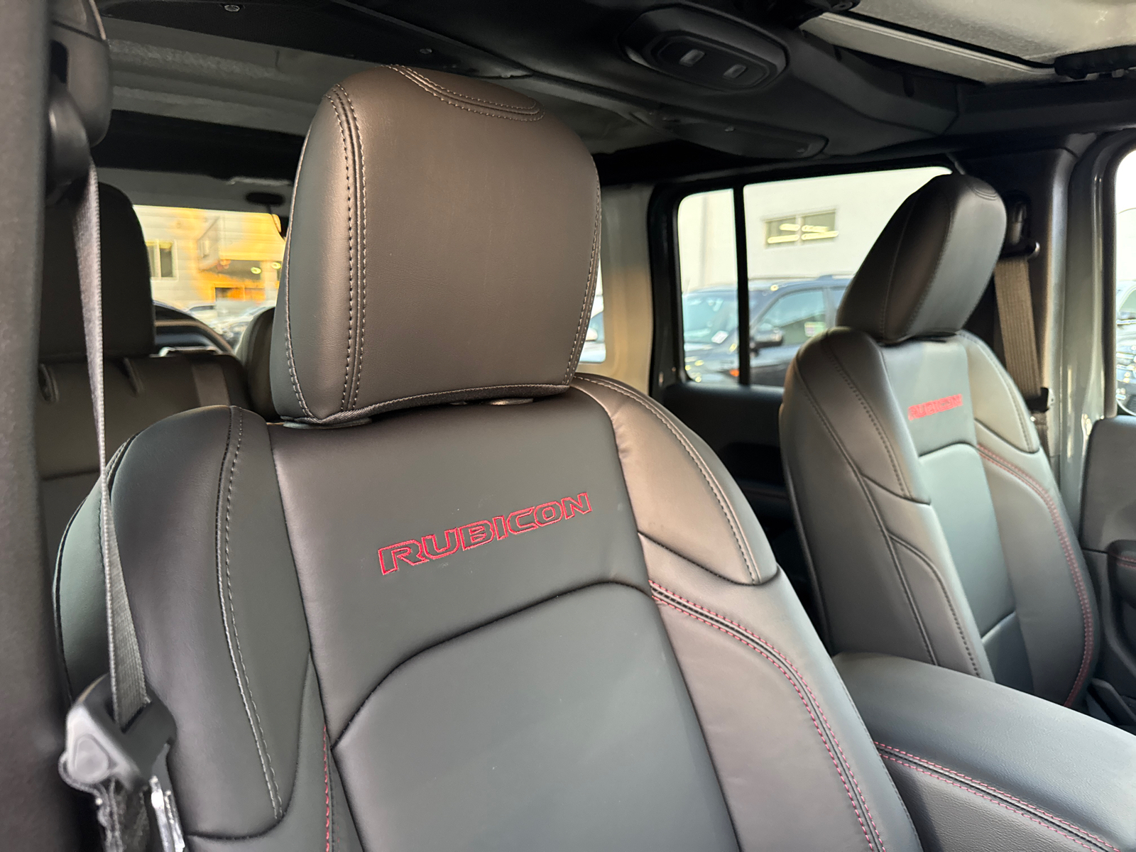 2025 Jeep Wrangler Rubicon photo 2