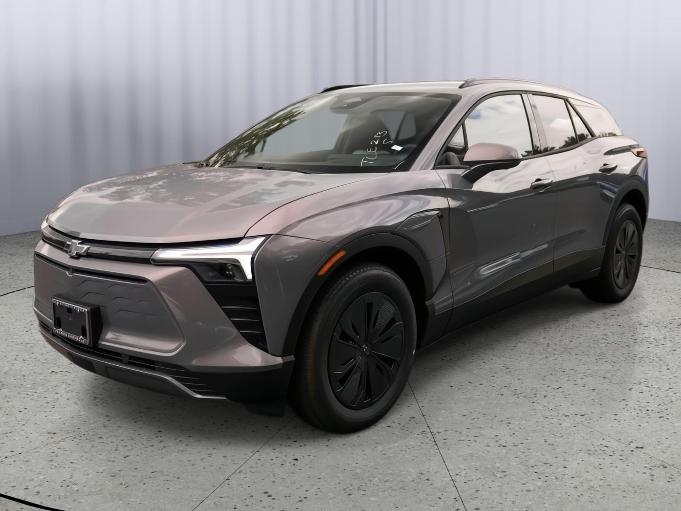 2025 Chevrolet Blazer EV photo 3