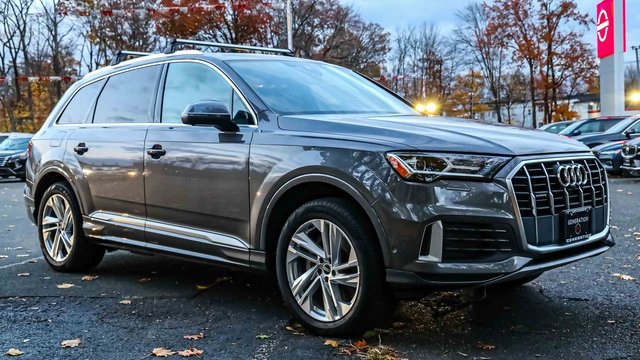 2021 Audi Q7 Premium Plus's photo