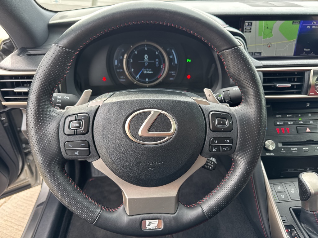 2018 Lexus IS 300 photo 14
