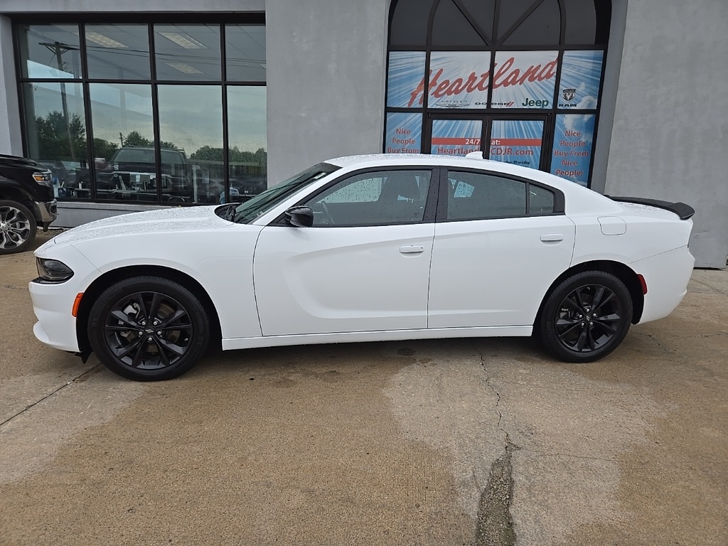 2022 Dodge Charger SXT photo 4