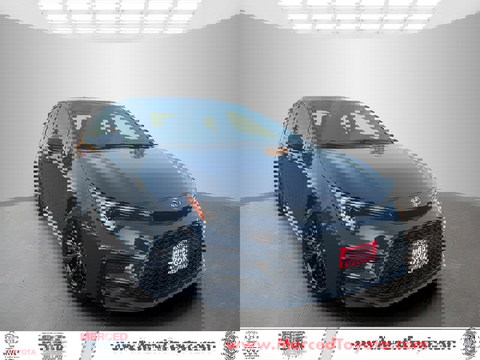 2024 Toyota Corolla SE's photo