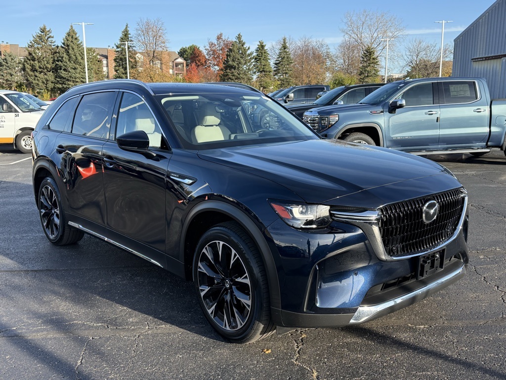 2024 Mazda CX-90 Premium Package's photo