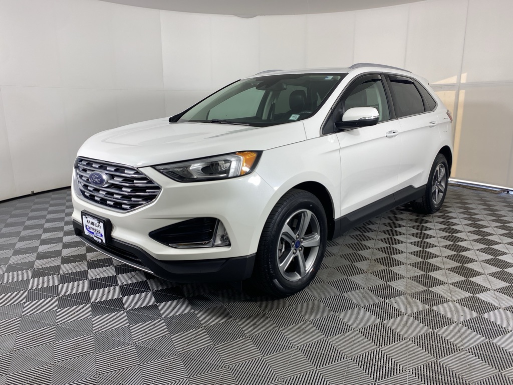 2020 Ford Edge SEL photo 3