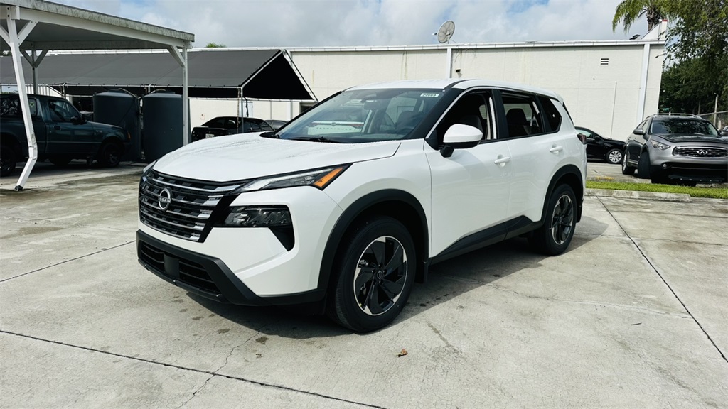 2025 Nissan Rogue SV photo 2