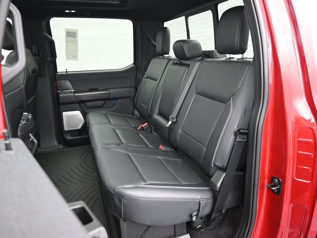 2024 Ford F-150 Lariat photo 21