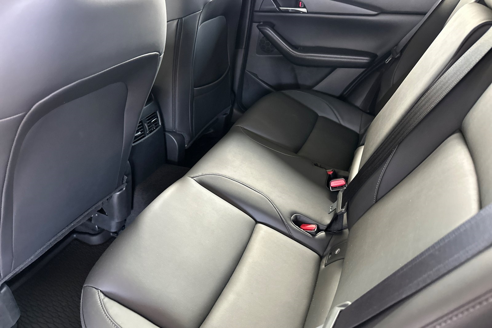 2025 Mazda CX-30 2.5 S Preferred photo 12