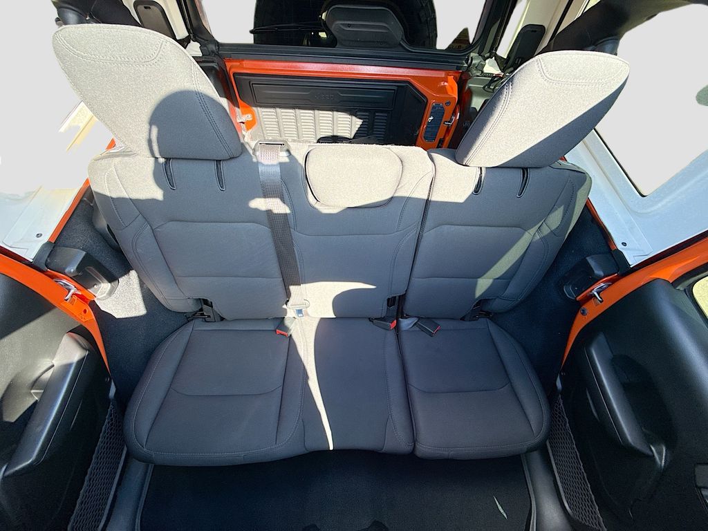 2020 Jeep Wrangler Sport S photo 31