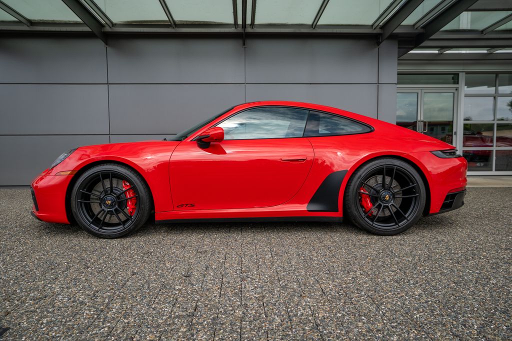 2023 Porsche 911 4 GTS photo 21