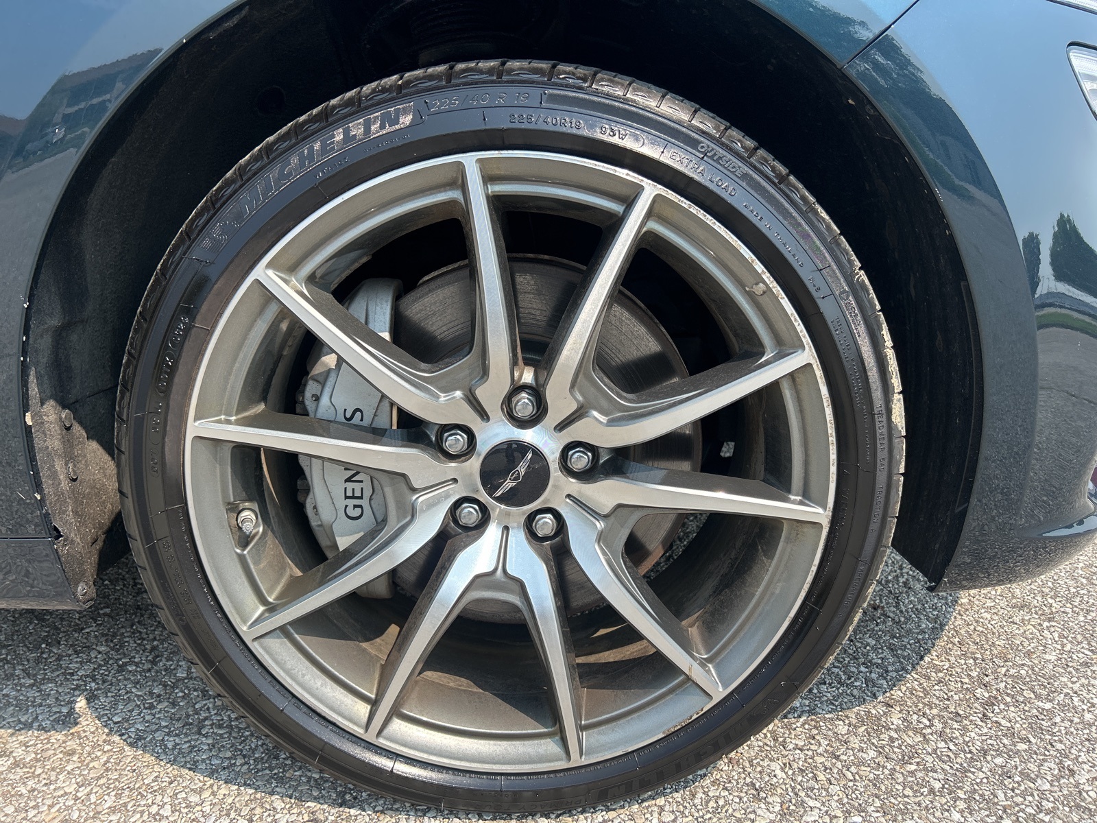 2025 Genesis G70 2.5T photo 5