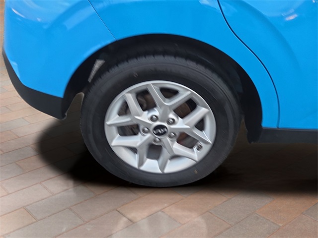 2023 Kia Soul S photo 4