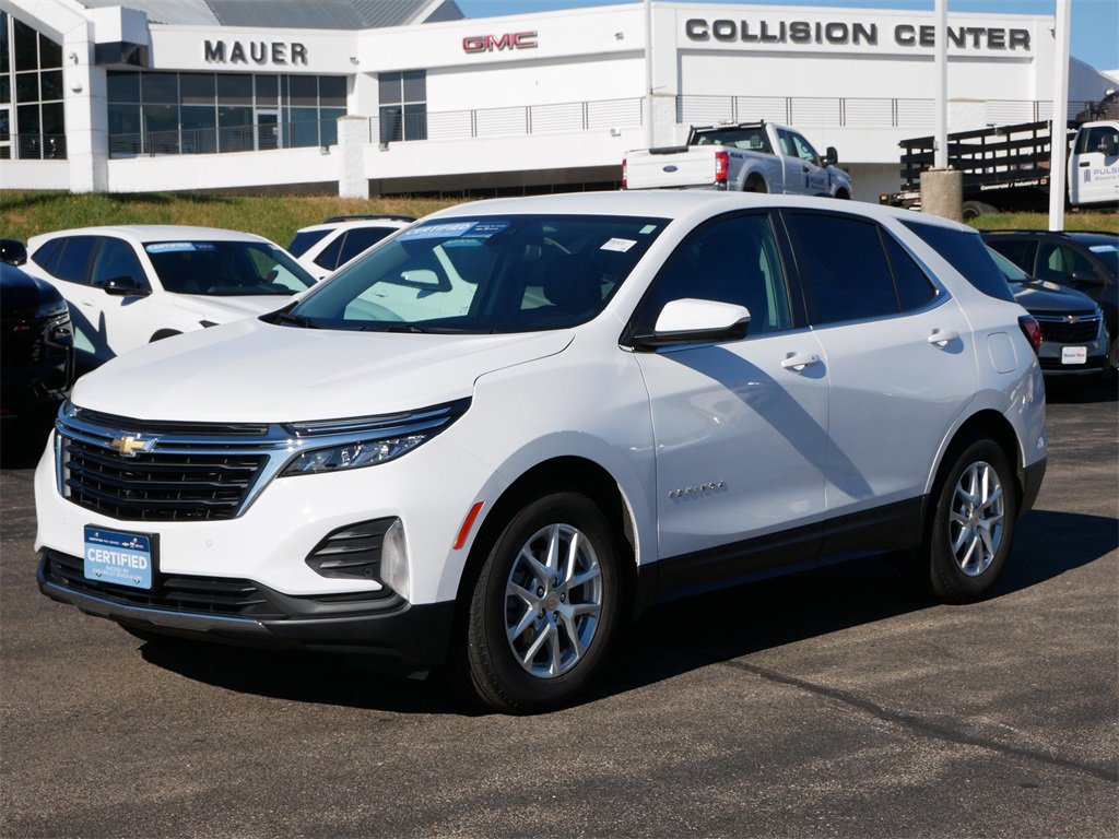 2023 Chevrolet Equinox LT photo 3