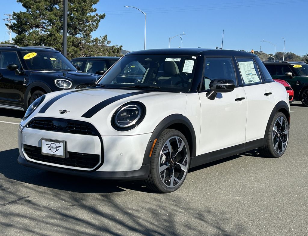 2026 MINI Hardtop 4 Door Oxford Edition's photo