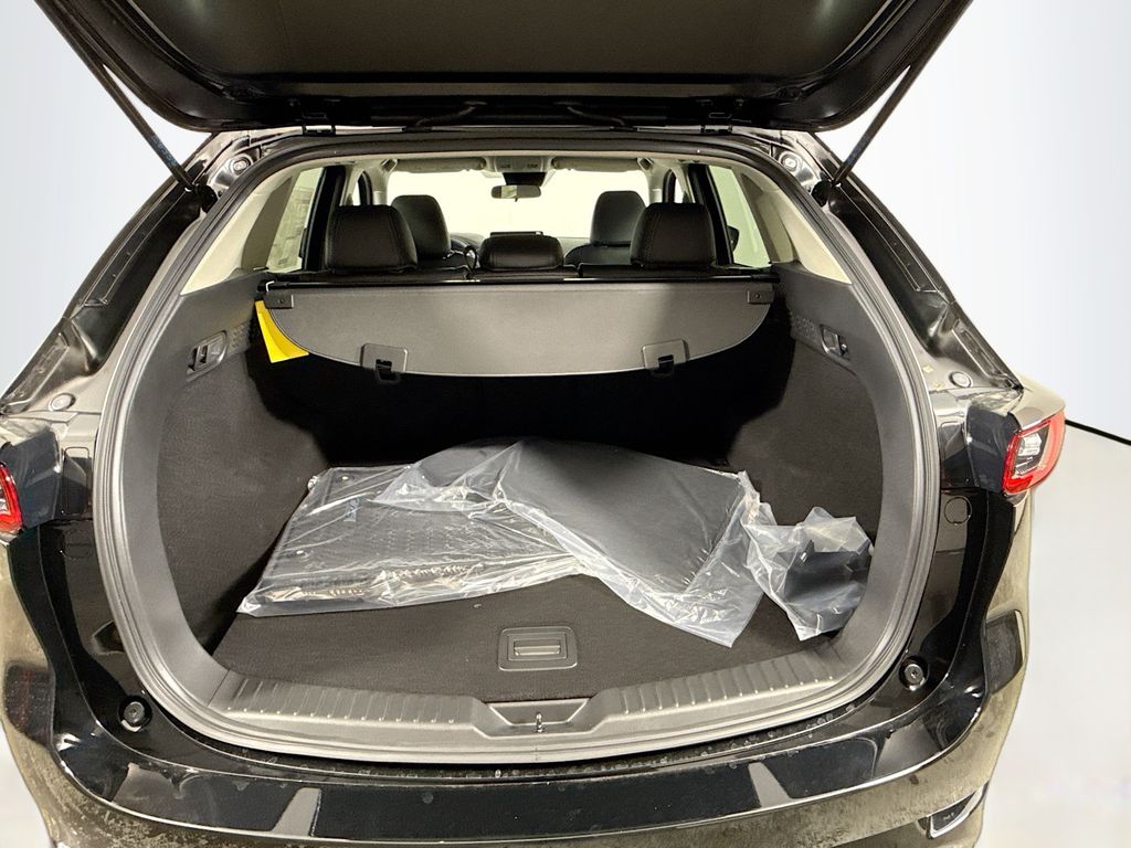 2025 Mazda CX-5 2.5 Select photo 24