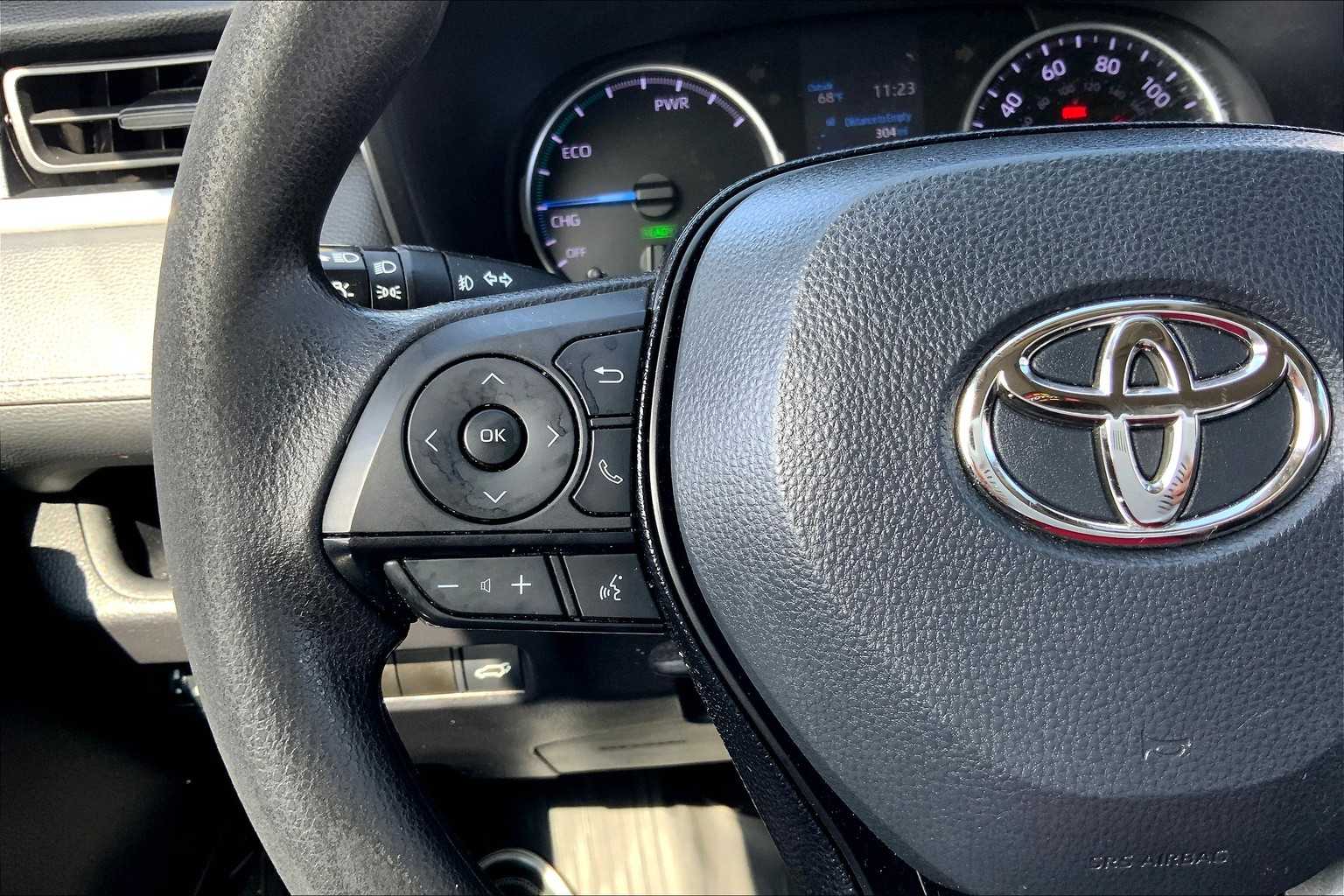 2021 Toyota RAV4 Hybrid XLE photo 20