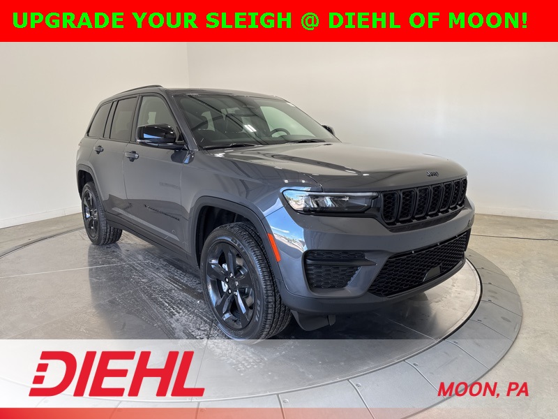 2025 Jeep Grand Cherokee Altitude's photo