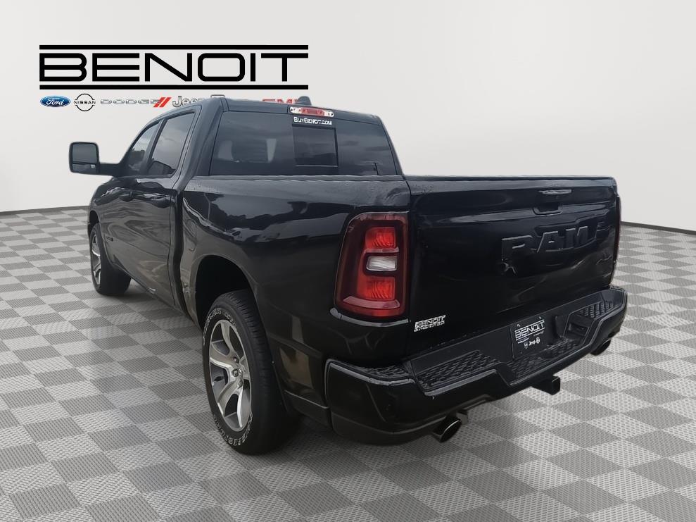 2025 Ram 1500 Tradesman photo 4