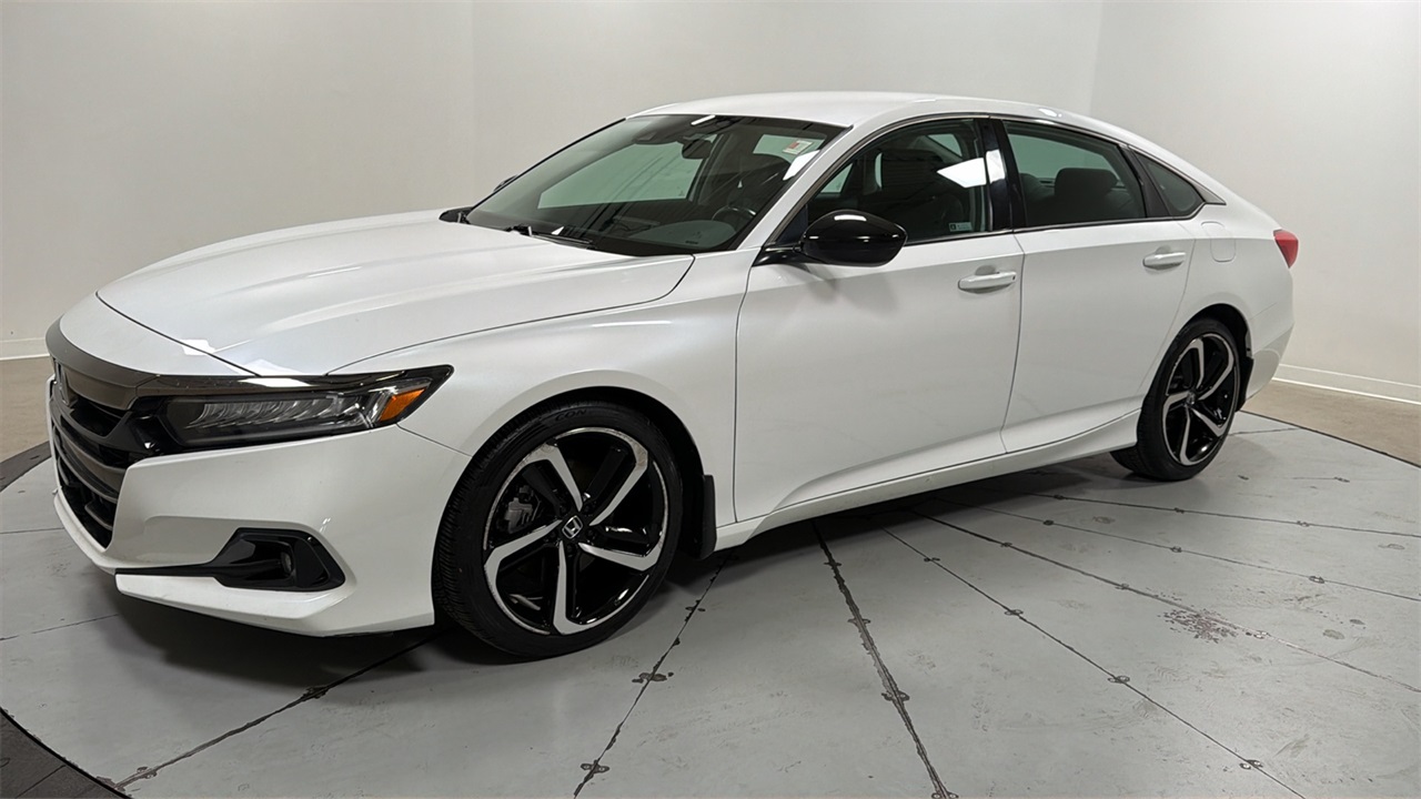 2021 Honda Accord Sport SE's photo