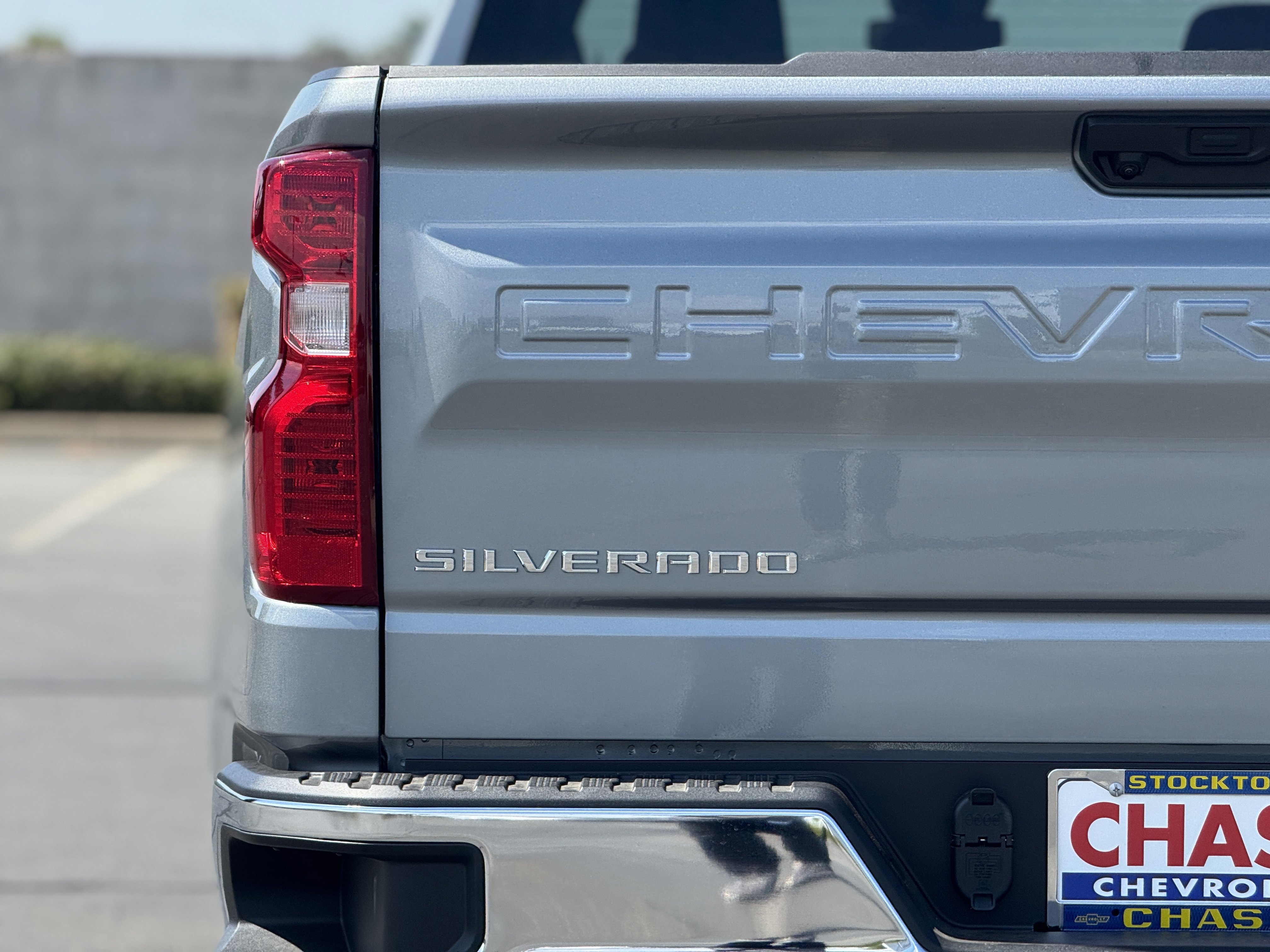 2026 Chevrolet Silverado 1500 LT photo 2