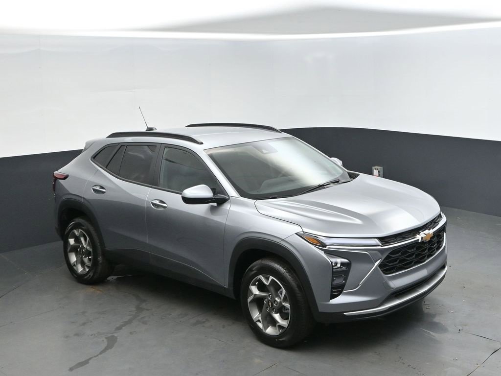 2026 Chevrolet Trax LT's photo